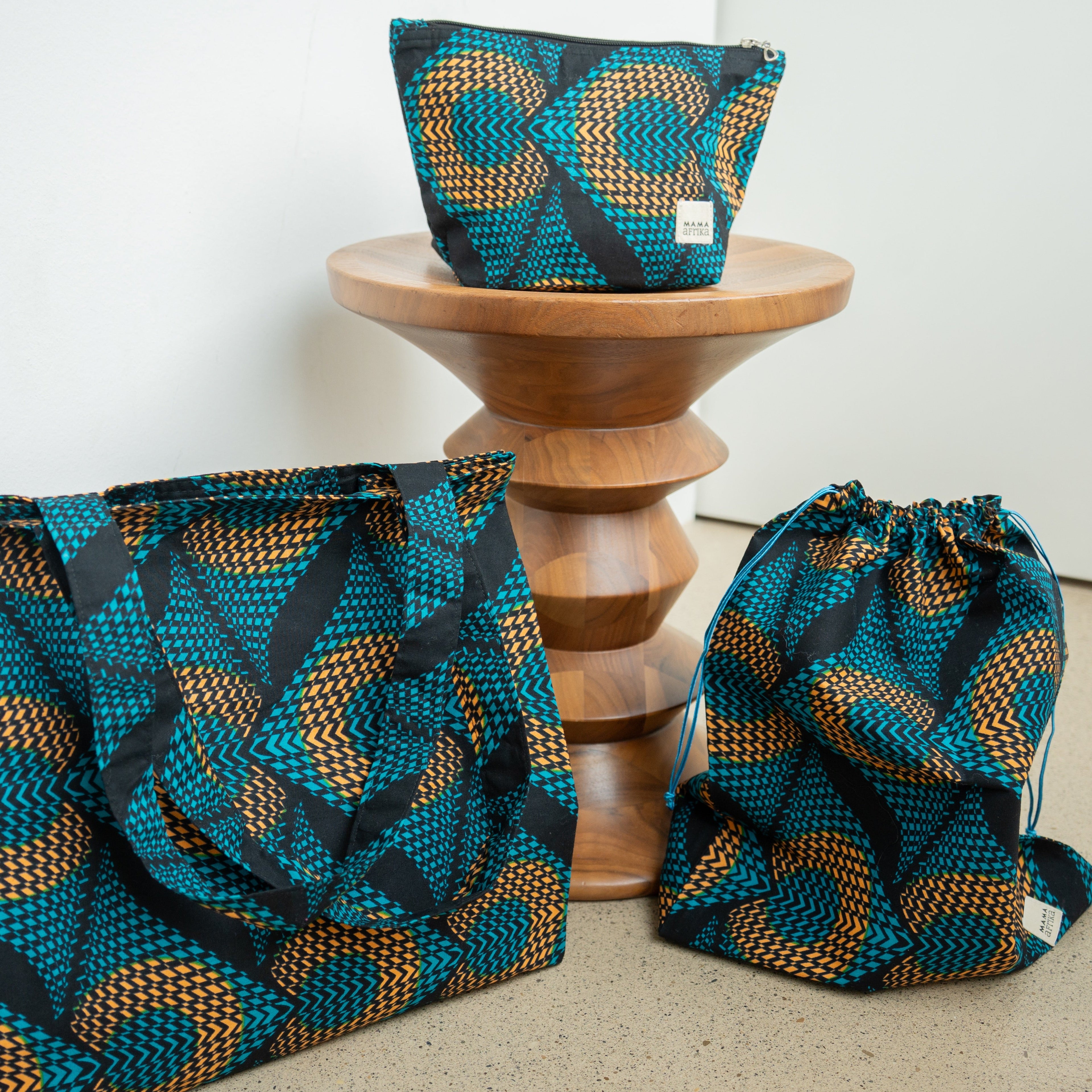 Set - Bag, Necessaire & Shoe Bag - Brazil
